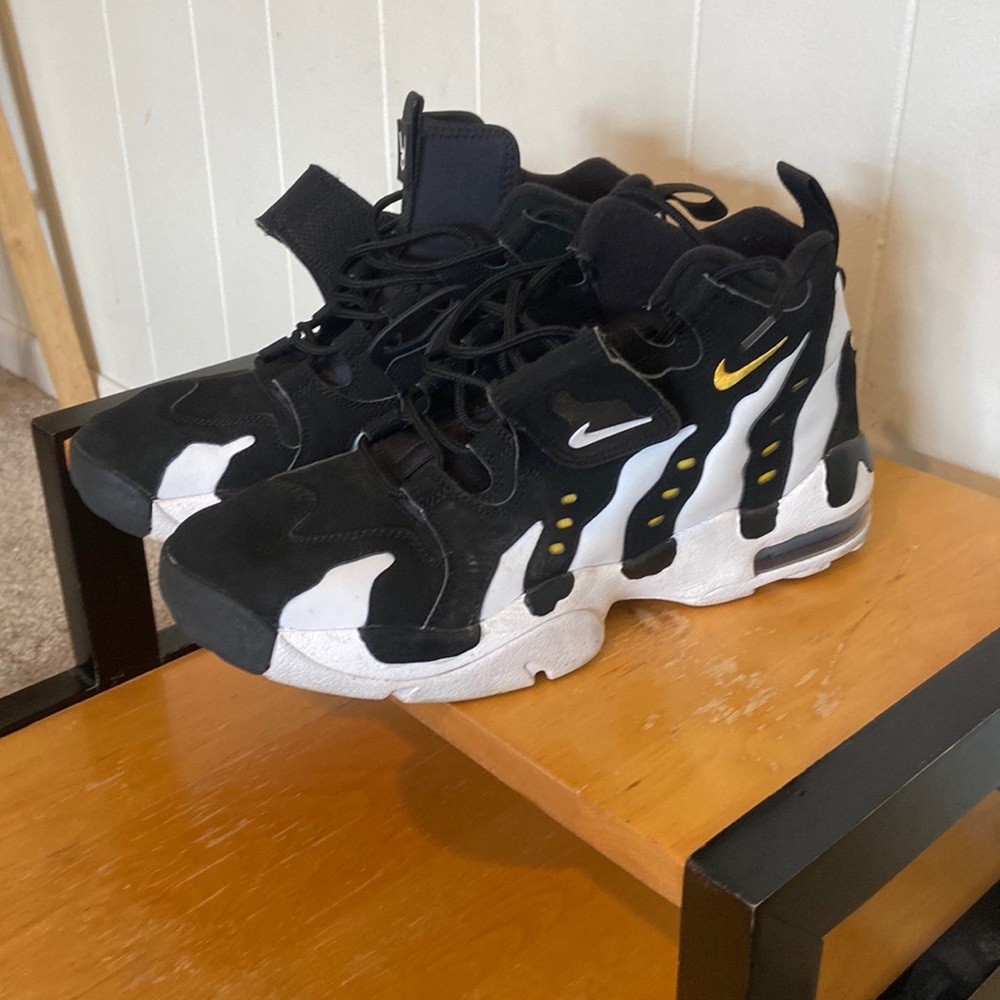 Nike Air Diamond Turf ‘96 size 10.5 used, Deion Sanders, Coach prime, no box